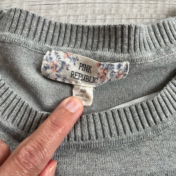 Pink Republic light sweater size XS - Picture 7 of 8